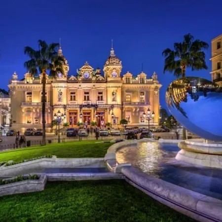 Romantiskt hotell Luxe Monaco 2*